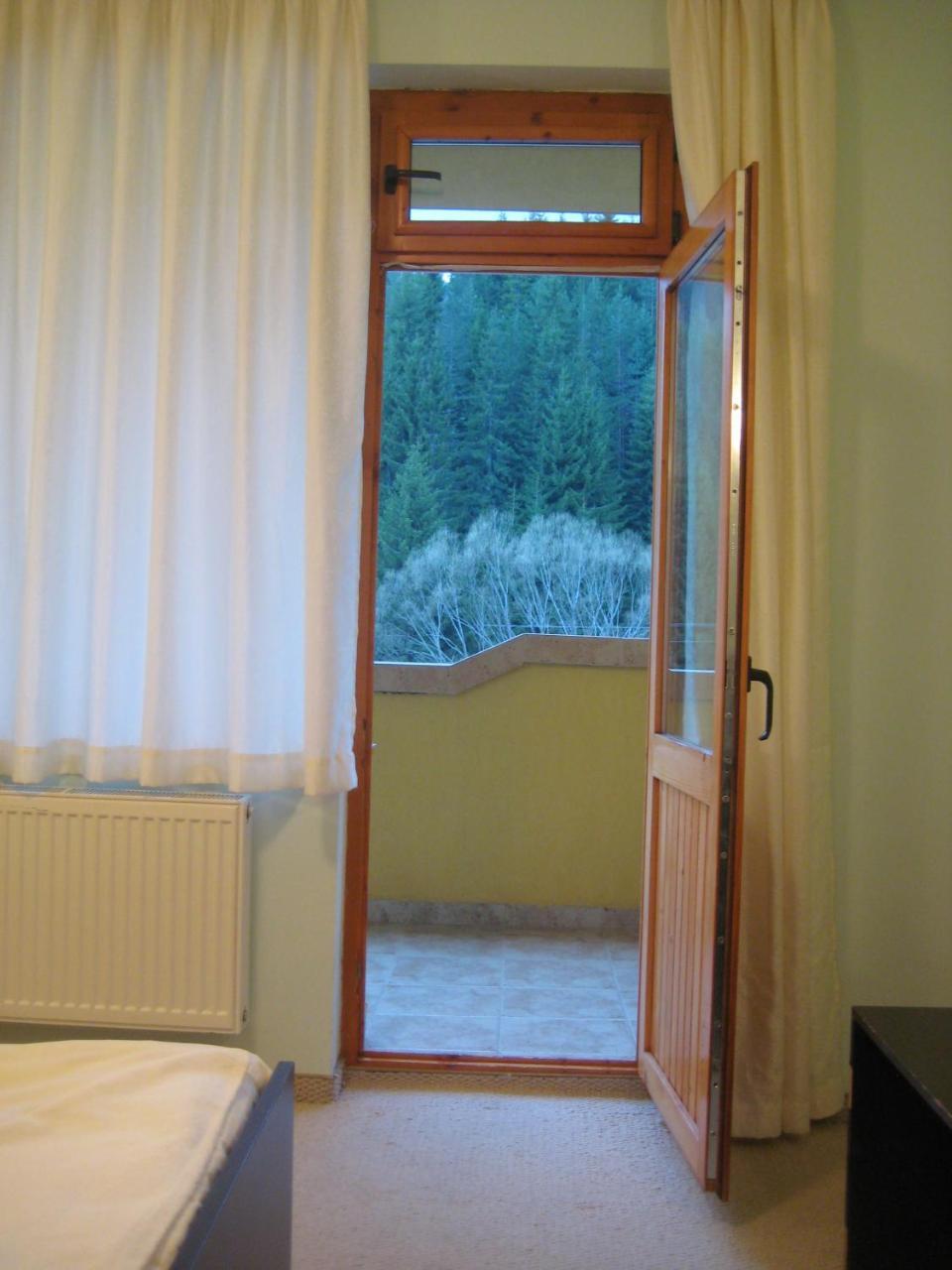 Hotel Restaurant Popini Laki Yagodina Bagian luar foto